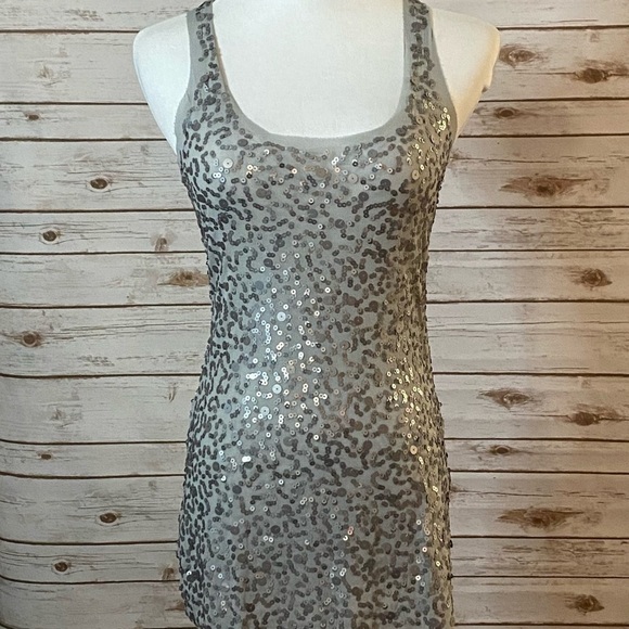 Max Studio sequined tank - Picture 1 of 5